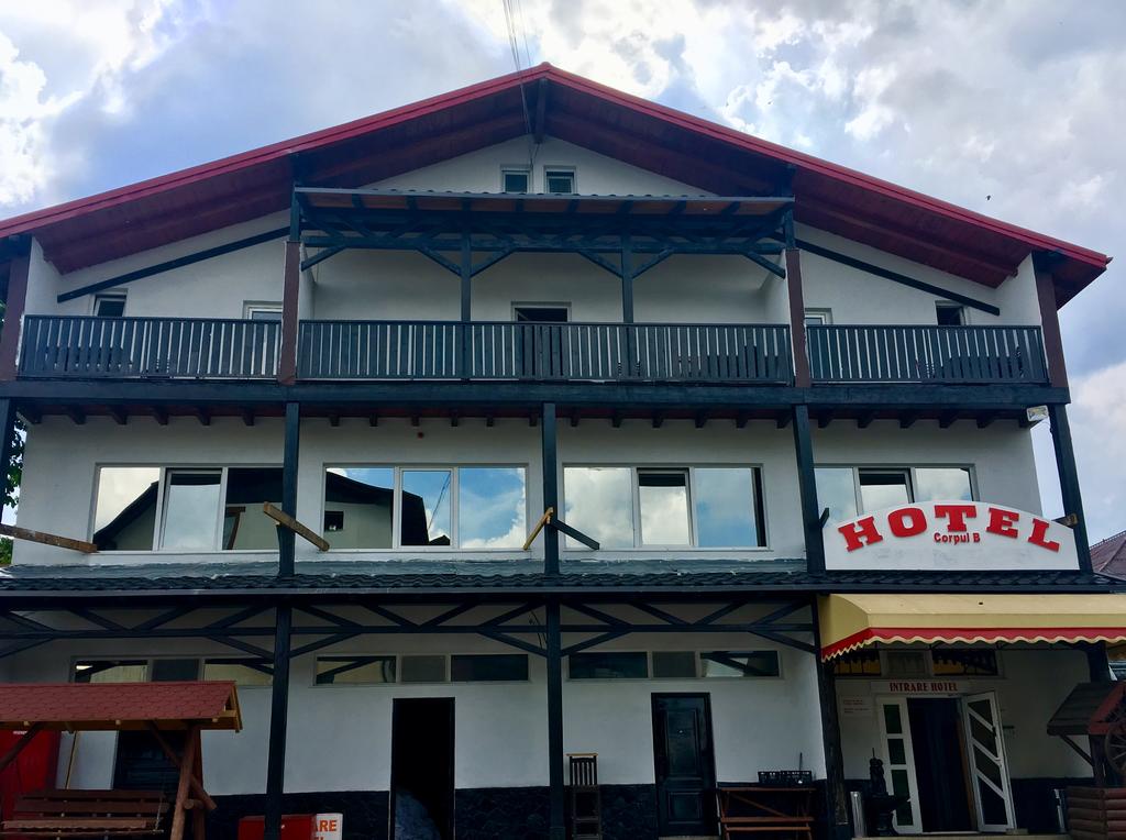 Hotel La Sura Getilor Suceava